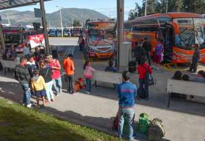 En la terminal de Carcel&eacute;n no existi&oacute; mucha demanda para viajar a otras provincias. Foto: Santiago Aguirre/ EL TEL&Eacute;GRAFO.