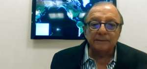 El empresario &Aacute;lvaro Noboa dio una entrevista v&iacute;a Skype a los Medios P&uacute;blicos.