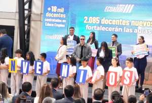 Daniel Noboa, presidente de Ecuador, anunci&oacute; la incorporaci&oacute;n de 2.085 nuevos docentes. 
