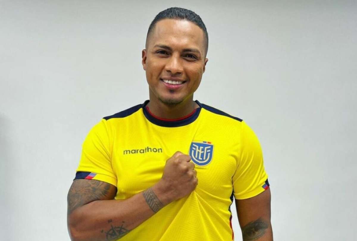 Antonio Valencia vuelve al f&uacute;tbol en Inglaterra con un equipo de exfiguras de la Premier League.