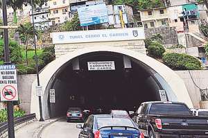 Cierre de t&uacute;neles por limpieza vial