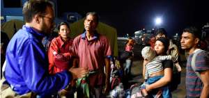 Familias venezolanos arriban a Huaquillas, en la frontera de Ecuador y P&eacute;ru. 