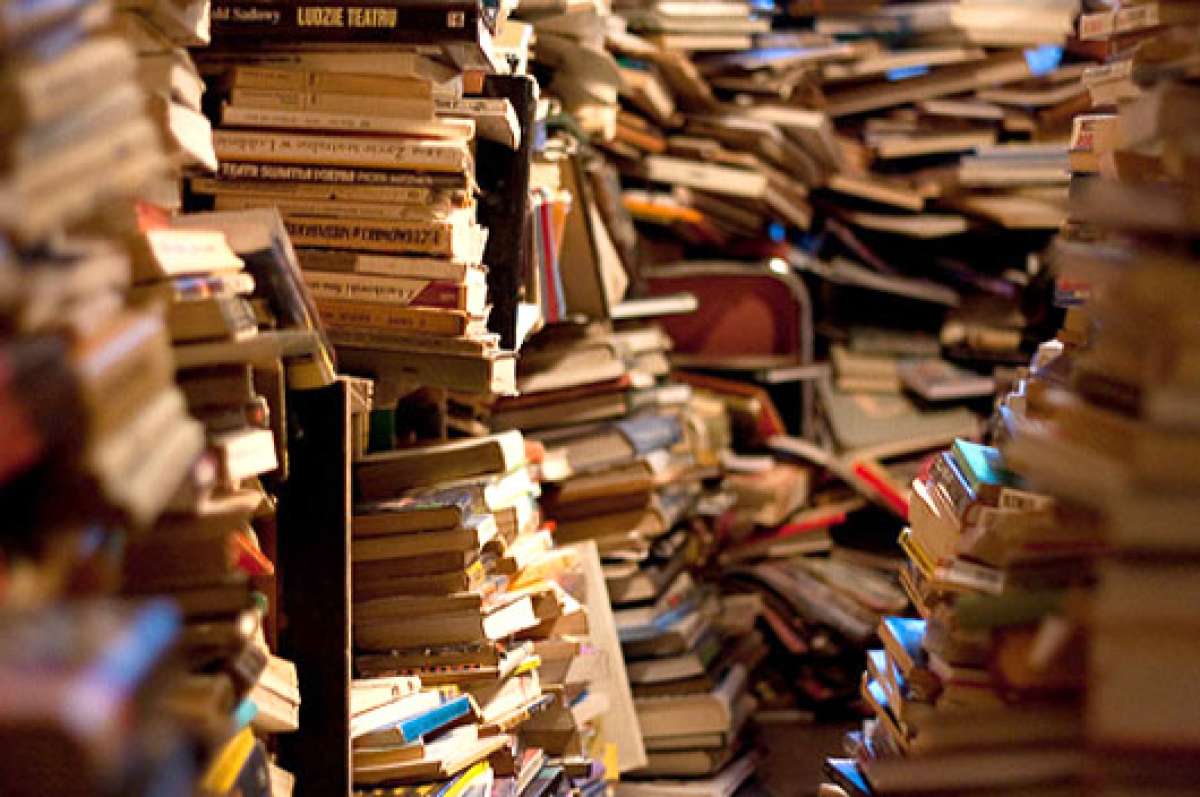 Las editoriales de papel luchan por sostener sus ventas en el mercado, con rivales como Amazon y Google que buscan imponerse en lo digital. Foto: FOTO TOMADA DE fastcompany.net.