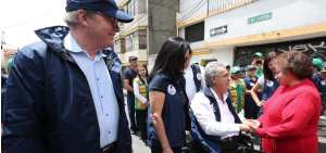 El presidente Len&iacute;n Moreno y el vicepresidente para Am&eacute;rica Latina y el Caribe del Banco Mundial, Axel van Trotsenburg, hicieron un recorrrido para constatar el trabajo de la misi&oacute;n Las Manuelas, en Quito. 