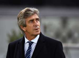 Manuel Pellegrini explic&oacute; las lesiones de Kompany y Dzeko durante la rueda de prensa posterior al partido ante el Leicester. Foto: AFP