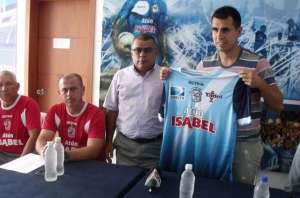 El argentino viene de jugar con el Quer&eacute;taro de la liga mexicana. Foto: @MantaFutbolClub