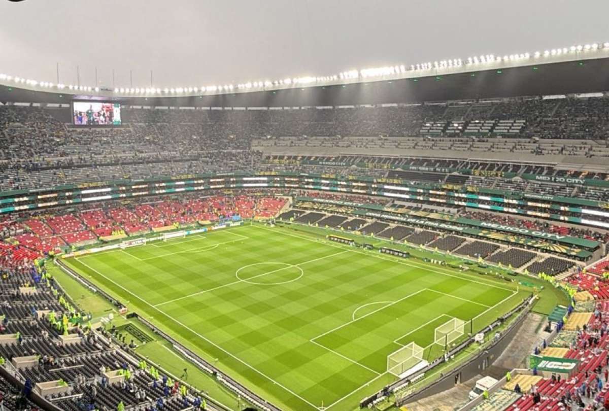 Rayos y lluvia alteran la previa del partido entre la Tri y M&eacute;xico