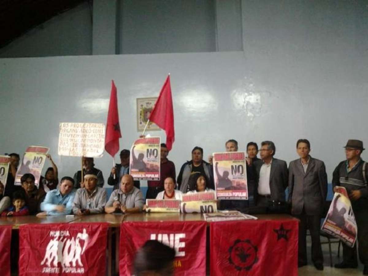 Organizaciones contrarias al regimen se reunieron hoy en Quito para delinear actividades previo al paro convocado para el 13 de agosto. Foto Ver&oacute;nica Naranjo/ EL TEL&Eacute;GRAFO.