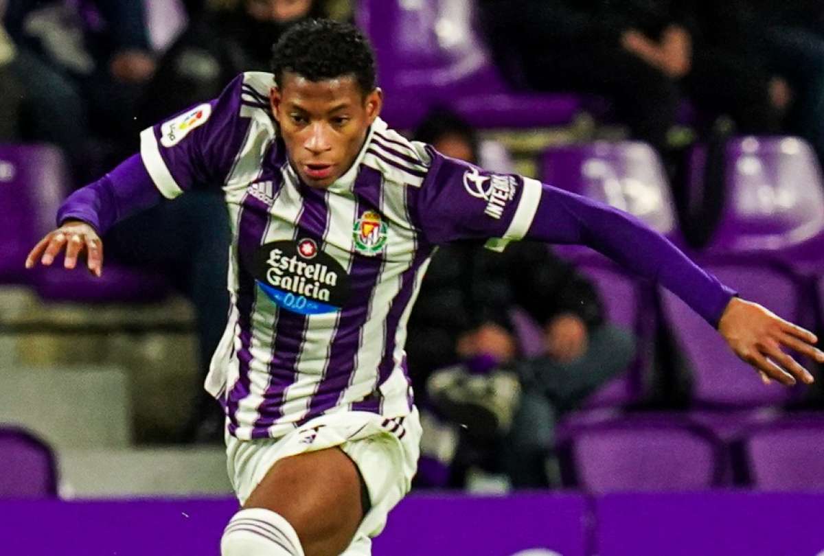 Adem&aacute;s de Plata, otro ecuatoriano tambi&eacute;n anot&oacute; un golazo en el Valladolid