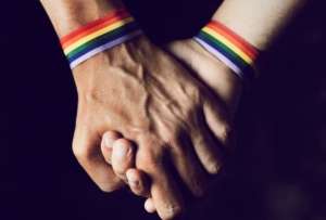 Cinco aplicaciones para citas LGBTIQ+