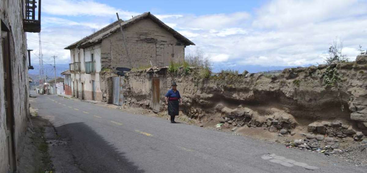 Las personas adultas que habitan es esta localidad suelen dar cuenta de su historia, los personajes que tuvo el sitio y de los primeros pobladores que la edificaron.