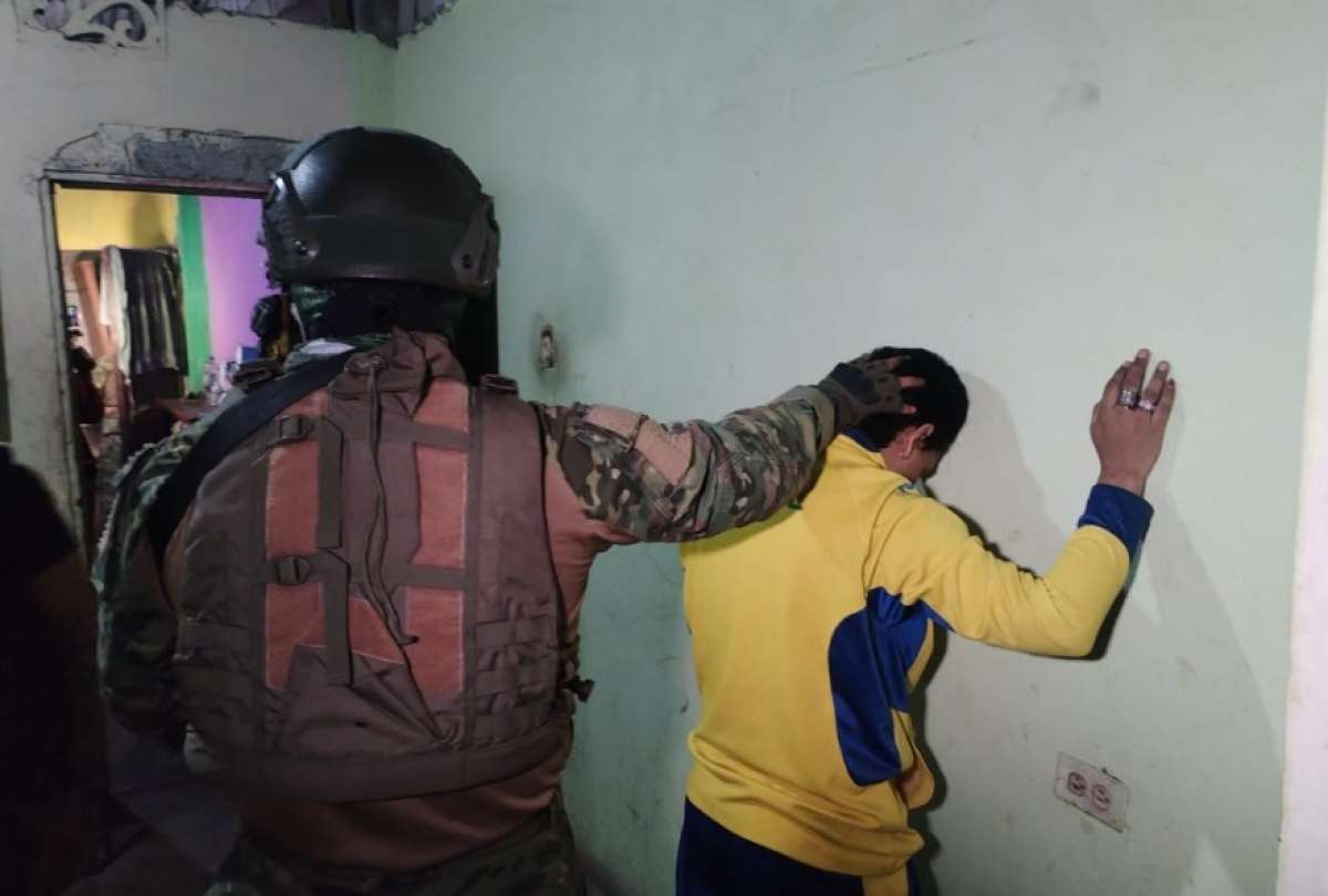 Militares realizaron allanamientos en guaridas de 'Los Tiguerones'.