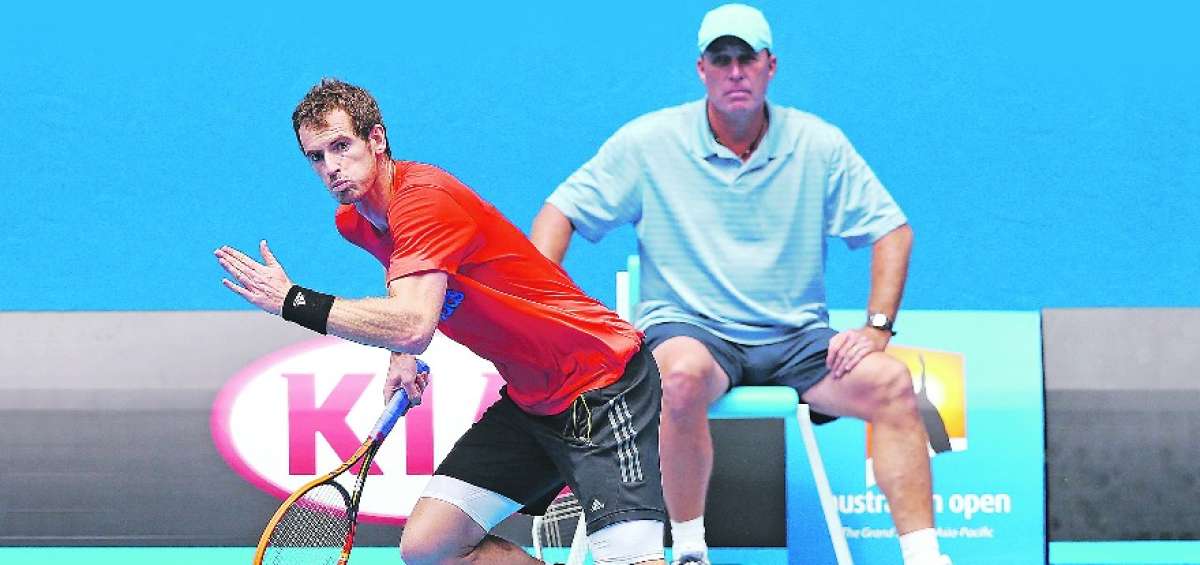 Iv&aacute;n Lendl (atr&aacute;s) siempre sigue de cerca cada movimiento de Murray durante los entrenamientos. Con su ayuda, el tenista escoc&eacute;s logr&oacute; ubicarse en el primer lugar del ranking ATP.