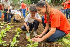 La organización internacional VVOB y el Ministerio de Educación realizaron el lanzamiento de un programa educativo de formación docente en técnicas  agropecuarias. 