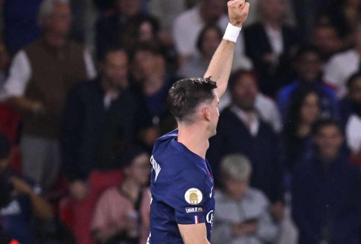 Willian Pacho fue titular en la victoria del PSG sobre el Angers
