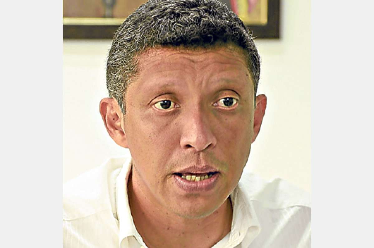Qui&ntilde;&oacute;nez ofrece apertura a los diversos grupos