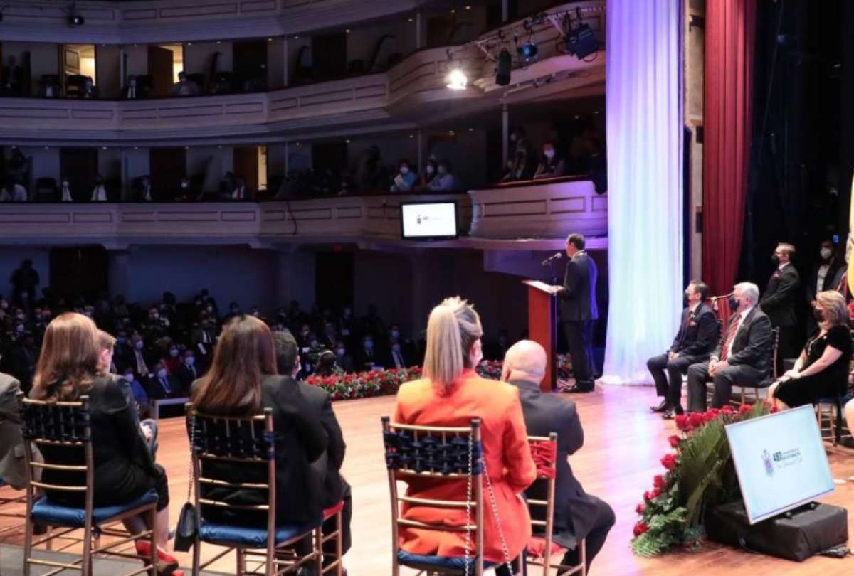 Alcalde Guarderas habl&oacute; del pasado, presente y futuro de Quito