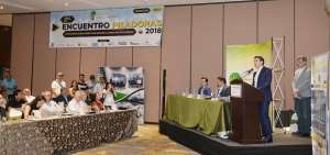 El ministro de Agricultura, Xavier Lazo, dijo que se crear&iacute;an centros de mecanizaci&oacute;n agr&iacute;cola, a fin de aportar insumos y tecnolog&iacute;a a los productores.