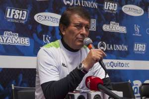 El entrenador Carlos Sevilla lleg&oacute; en reemplazo de Pa&uacute;l V&eacute;lez. FOTO: Daniel Molineros / EL TEL&Eacute;GRAFO