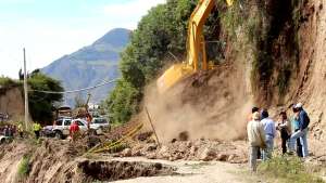 Tras el hecho, cerca de 1200 habitantes quedaron incomunicados, es la &uacute;nica v&iacute;a de tr&aacute;nsito que tienen con la parroquia de San Rafael para sacar los productos agr&iacute;colas que produce la zona.
