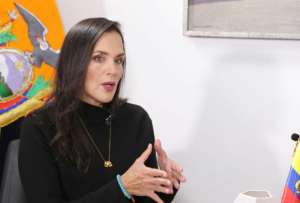 La ministra de Energía, Inés Manzano, detalló que la prima de USD 1.500 millones por parte de Sinopetrol no fue cancelada,  por lo que el proceso para el campo Sacha no continúa.