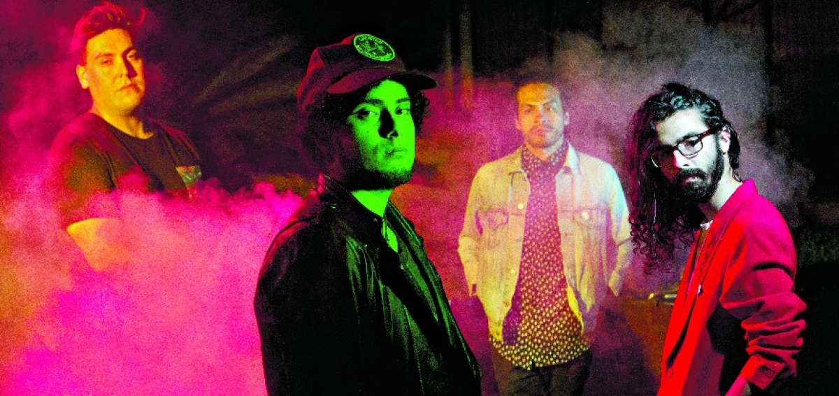 De izquierda a derecha, la banda est&aacute; integrada por Guido &lsquo;Piti&rsquo; Paniagua  (bajo), Ademir Malca (voz), Bruno S&aacute;nchez (bater&iacute;a) y Rafael Benavides (guitarra).  