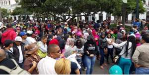 Varias manifestaciones se registraron esta ma&ntilde;ana en el Municipio de Quito. Foto: EL TEL&Eacute;GRAFO