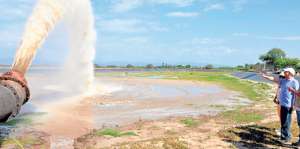Los trabajos comenzaron en julio y hasta el momento se han extra&iacute;do 20 mil m&sup3; de material. Foto: Fabricio Cruz / El Tel&eacute;grafo
