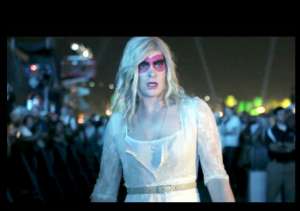 Recientemente, Spiderman, ahora, travesti (VIDEO)