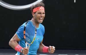 Nadal y Djokovic buscan matar las penas en Wimbledon