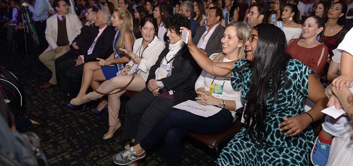 Los autores &Aacute;lex Grijelmo, Gabriela Wiener y Luisa Valenzuela estuvieron en primera fila en la inauguraci&oacute;n.