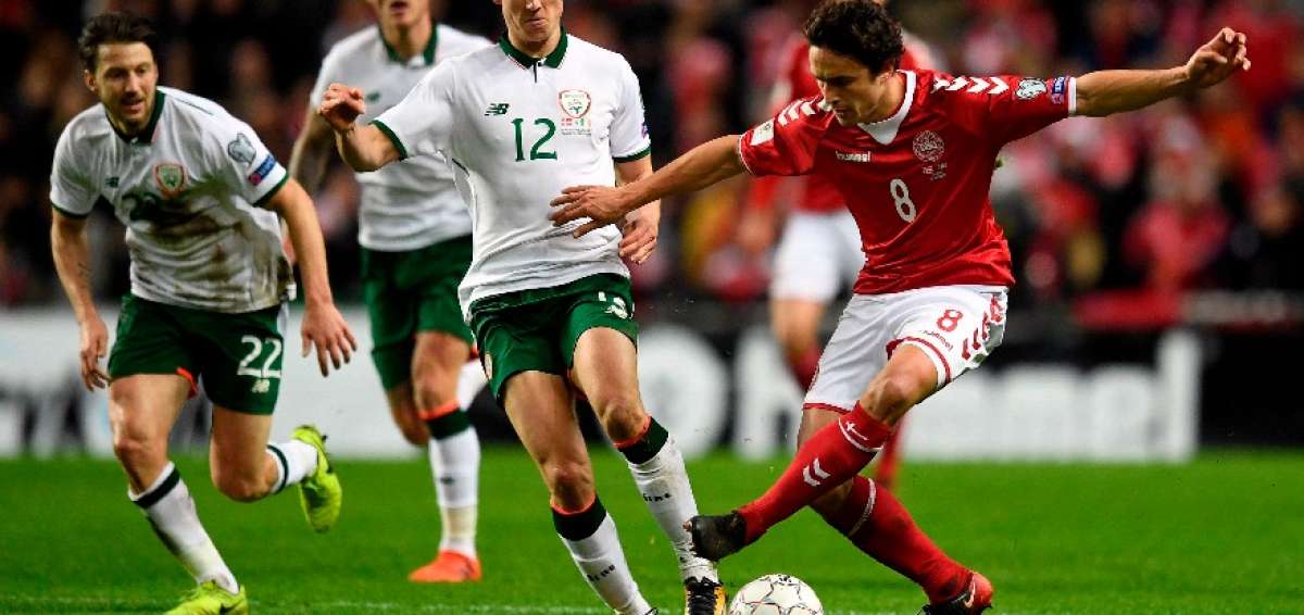Dinamarca e Irlanda empatan en la ida de la repesca europea