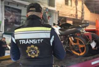 El operativo de control de motos se realizó en barrios de Quito con altas incidencias delictivas. 80 motocicletas fueron retenidas. 