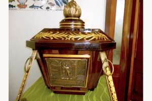 Ata&uacute;d de Vargas Torres, restaurado