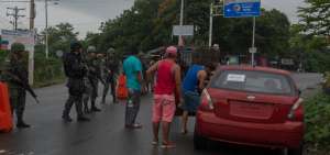 En la v&iacute;a Esmeraldas-San Lorenzo se incrementan los controles