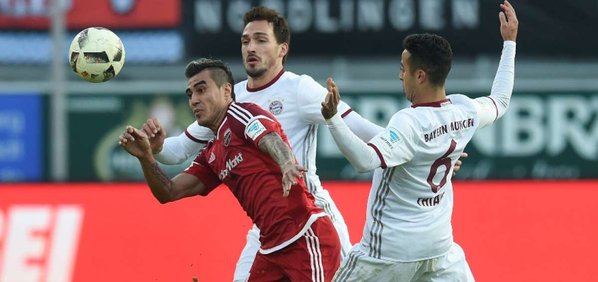 Bayern gana en el descuento y ampl&iacute;a su ventaja por derrota de Leipzig