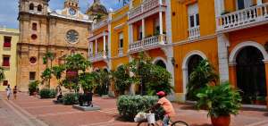 Pedro de Heredia funda Cartagena de Indias