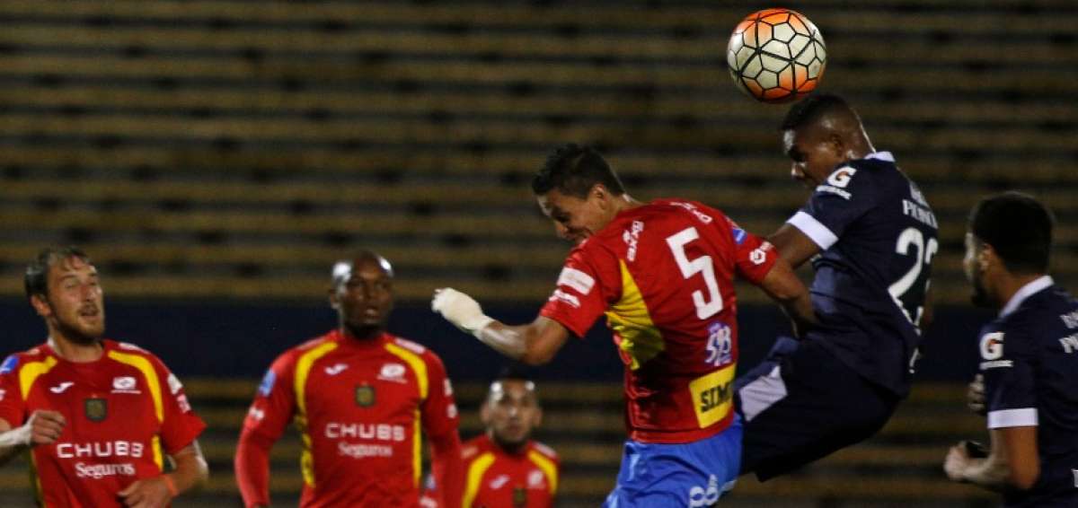 U. Cat&oacute;lica resign&oacute; un empate ante D. Cuenca