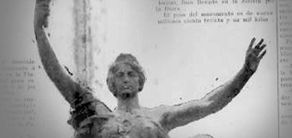 1820 - 9 de Octubre - 1918, columna de los pr&oacute;ceres