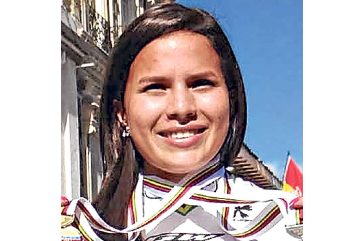 Azuero domina el podio en Bolivia  