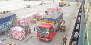 Desde Puerto Bol&iacute;var sale cada d&iacute;a banano al mundo, all&iacute; laboran m&aacute;s 1.500 personas en distintas &aacute;reas. Foto: Fabricio Cruz/ El Tel&eacute;grafo