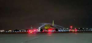 Guayaquil recibe el primer vuelo comercial de Am&eacute;rica Latina tras restricciones por el covid-19