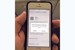 Una descarga normal para actualizar el iOS 9 puede demorar hasta 1 hora, seg&uacute;n la conexi&oacute;n a internet. Tomado de apple5x1.es
