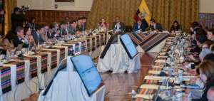 El gabinete ministerial se desarrolla en el Palacio de Carondelet. 