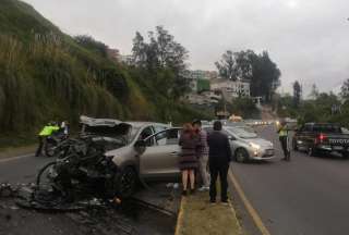 El impacto entre los dos vehículos provocó un atasco en el norte de Quito.