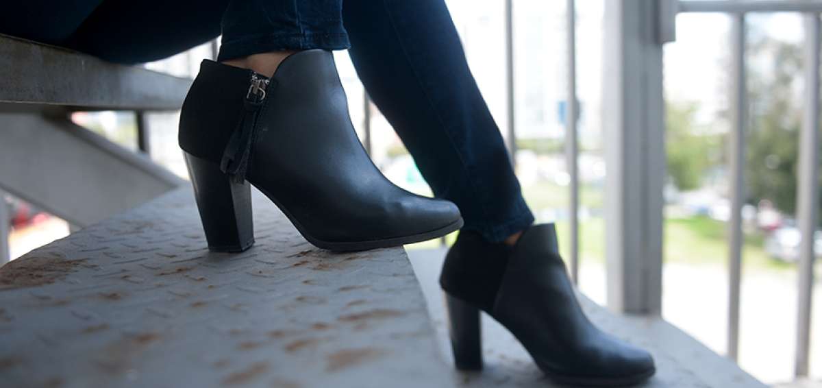 El cuerpo tiende a adaptarse a la exigencia de la altura del zapato, cuando cambia hay contratiempos.