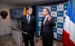 Guillaume Long, ministro de Cultura, y Jean Peare Bel, delegado personal del Gobierno de Francia, dieron detalles de la muestra que ser&aacute; en Par&iacute;s. Mario Egas / El Tel&eacute;grafo