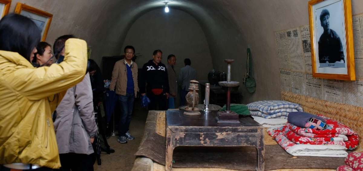Presidente chino vivi&oacute; 7 a&ntilde;os en una cueva