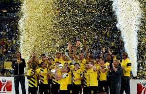 El Dortmund anuncia ampliaci&oacute;n de capital de 114 millones de euros
