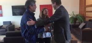 El alcalde subi&oacute; en Twitter la foto del encuentro.